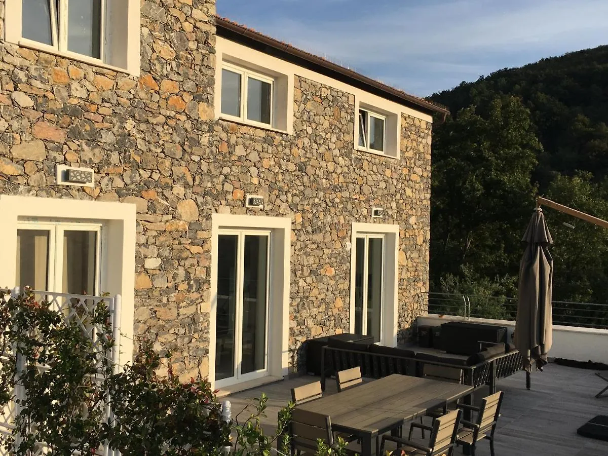 Cinque Terre, Tuscany, Liguria, Lerici, Apartment #3 contacts
